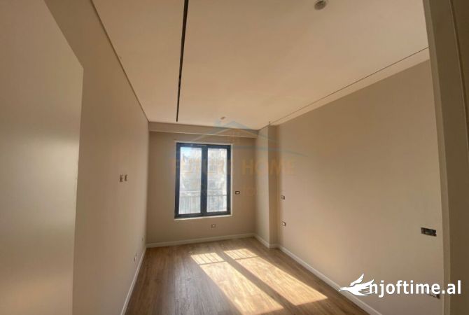 Business Property for Rent 3+1 in Tirana - 700 Euro