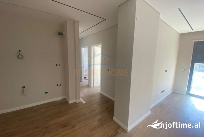 Business Property for Rent 3+1 in Tirana - 700 Euro