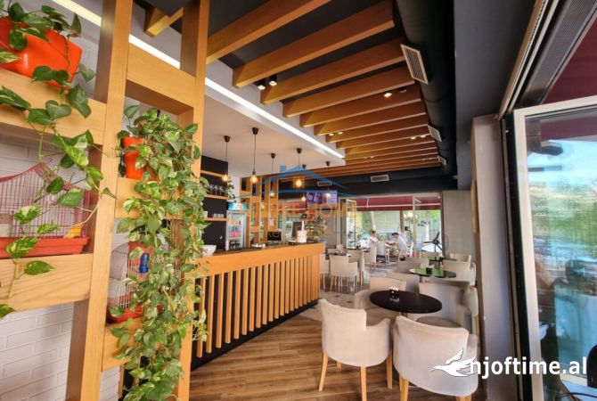 Shitet, Biznes, Bar Pasticeri Furre Buke, Rruga 5 Maj.