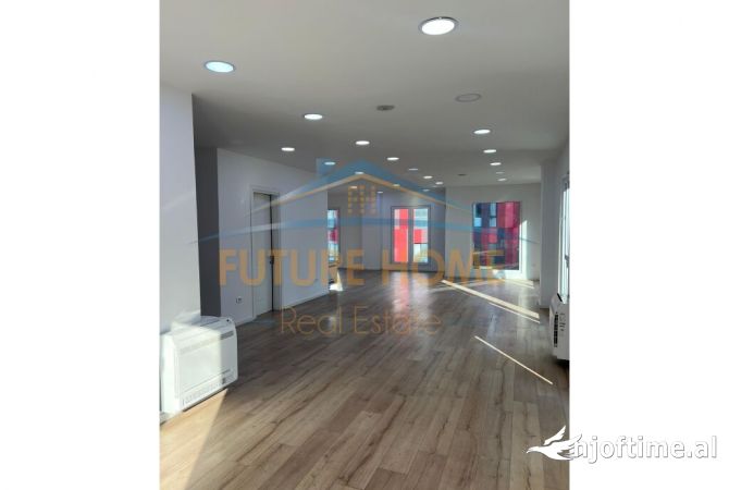 Qira, Ambient per zyra+Post Parkimi, Rruga e Elbasanit