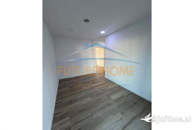 Qira, Ambient per zyra+Post Parkimi, Rruga e Elbasanit