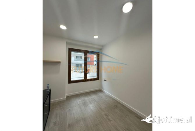 Qira,Zyre,prane Kompleksit Delijorgji !