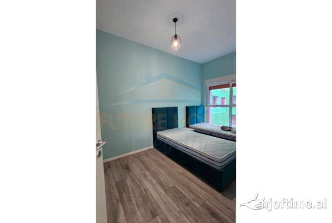 Appartamento in vendita a Tirana 2+1, Arredato