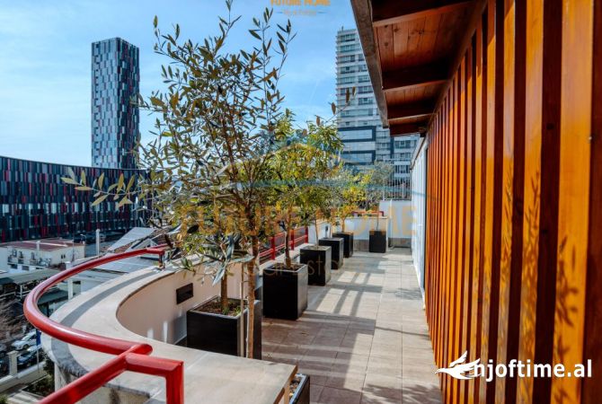 Shtepi ne shitje Duplex(shtepi me 2 kate) ne Tirane, 4+1, Mobilimi Pjeserisht e mobiluar, Pagesa 2,000,000  Euro.