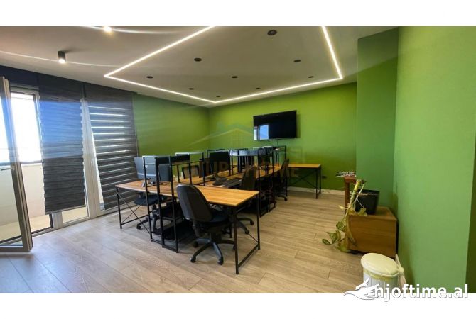 Qera, Ambient Komercial (+Post Parkimi), ish Profarma, Xhamlliku, Tirane.