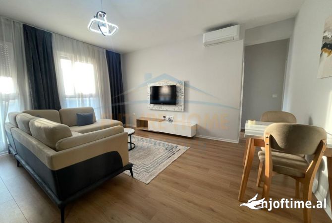 Shtepi me qera Apartament ne Tirane, 1+1, Mobilimi E mobiluar, Pagesa 600  Euro.