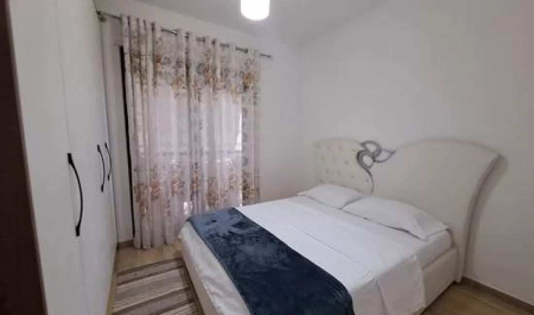 Shtepi me qera Apartament ne Tirane, 2+1, Mobilimi E mobiluar, Pagesa 700  Euro.