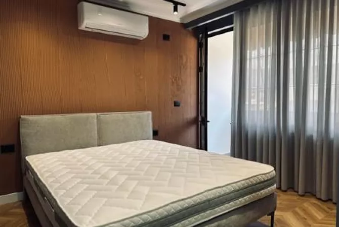 Shtepi ne shitje Apartament ne Tirane, 1+1, Mobilimi E mobiluar, Pagesa 268,000  Euro.