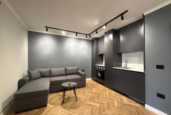 Shtepi ne shitje Apartament ne Tirane, 1+1, Mobilimi E mobiluar, Pagesa 268,000  Euro.