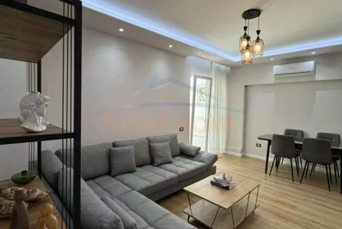 Shtepi me qera Apartament ne Tirane, 2+1, Mobilimi E mobiluar, Pagesa 850  Euro.