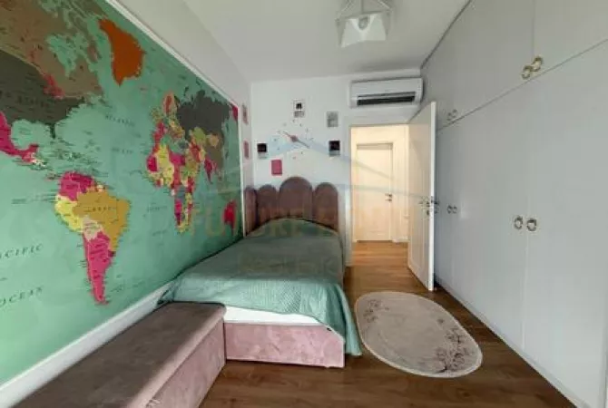 Shtepi ne shitje Apartament ne Tirane, 2+1, Mobilimi E mobiluar, Pagesa 285,000  Euro.