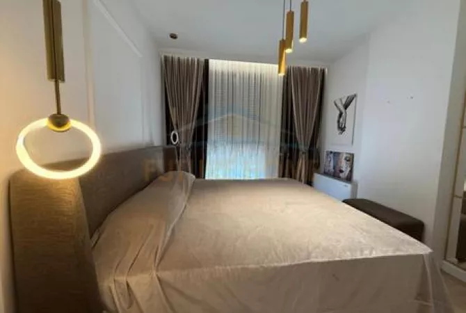 Shtepi ne shitje Apartament ne Tirane, 2+1, Mobilimi E mobiluar, Pagesa 285,000  Euro.