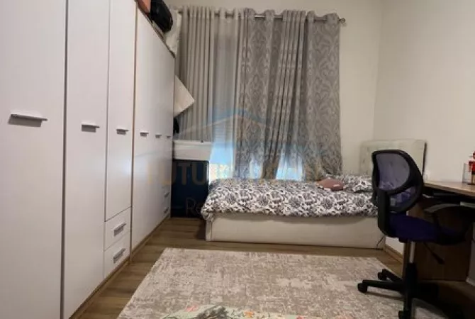 Shtepi ne shitje Apartament ne Tirane, 2+1, Mobilimi E mobiluar, Pagesa 385,000  Euro.