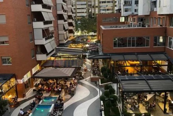 Shtepi ne shitje Apartament ne Tirane, 2+1, Mobilimi E mobiluar, Pagesa 385,000  Euro.