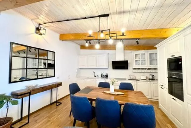 Shtepi ne shitje Apartament ne Tirane, 2+1, Mobilimi E mobiluar, Pagesa 350,000  Euro.