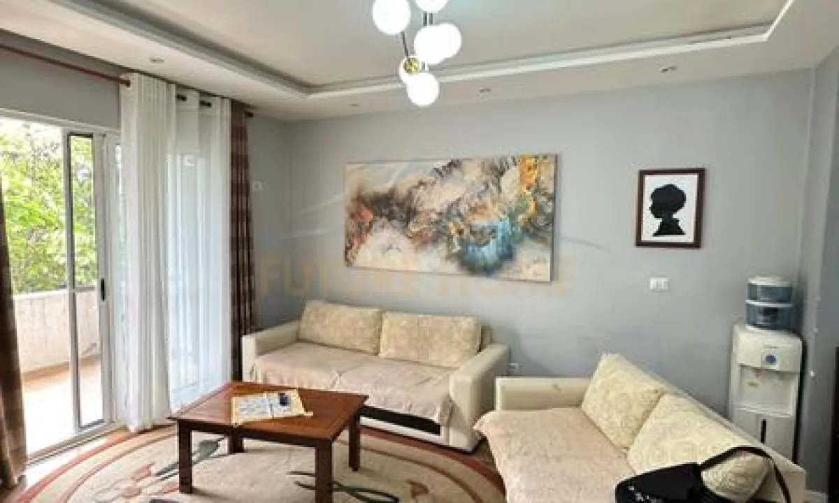Shtepi me qera Apartament ne Tirane, 2+1, Mobilimi E mobiluar, Pagesa 450  Euro.