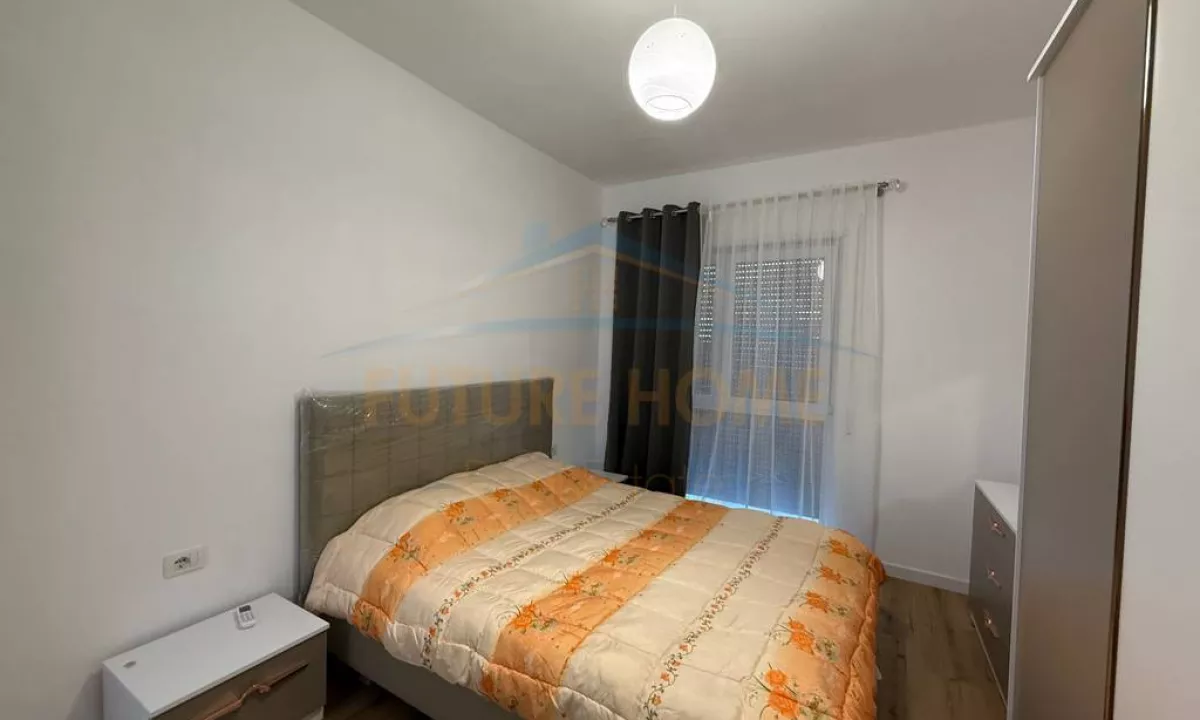 Shtepi me qera Apartament ne Tirane, 2+1, Mobilimi E mobiluar, Pagesa 1,000  Euro.
