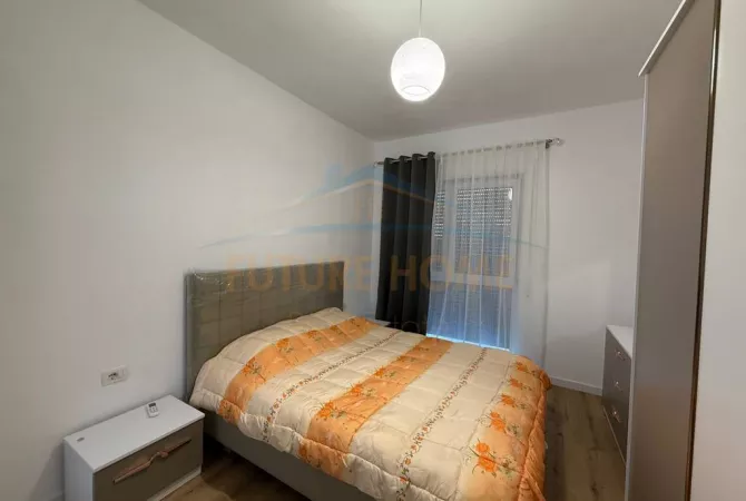 Qera, Apartament 2+1+Post Parkimi, Shkolla e Kuqe, Tirane
