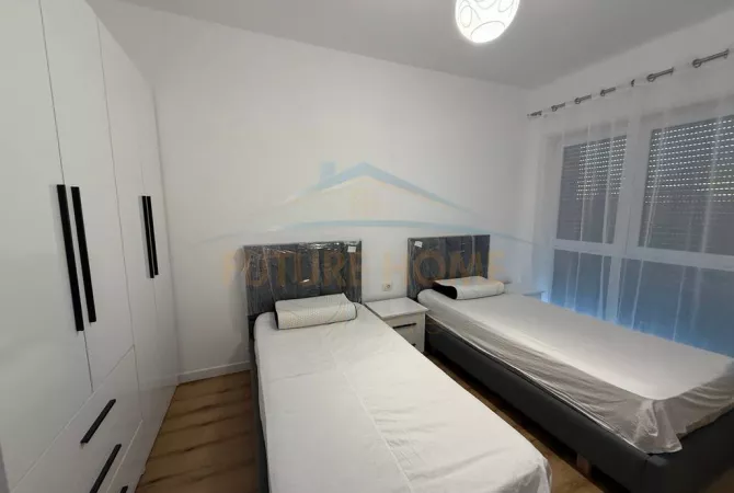 Shtepi me qera Apartament ne Tirane, 2+1, Mobilimi E mobiluar, Pagesa 1,000  Euro.