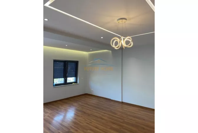 Shtepi ne shitje 3+1 ne Tirane - 425,000 Euro