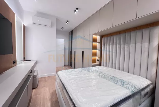 Shtepi me qera Apartament ne Tirane, 2+1, Mobilimi E mobiluar, Pagesa 1,000  Euro.