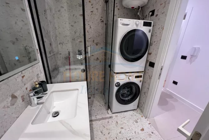 Shtepi me qera Apartament ne Tirane, 2+1, Mobilimi E mobiluar, Pagesa 1,000  Euro.