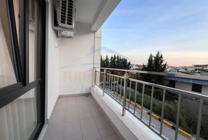 Shtepi me qera Apartament ne Tirane, 2+1, Mobilimi E mobiluar, Pagesa 1,000  Euro.