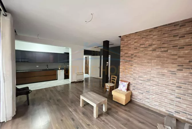 Shitet , Apartament 2+1 + Depo , prane Amerikan 3