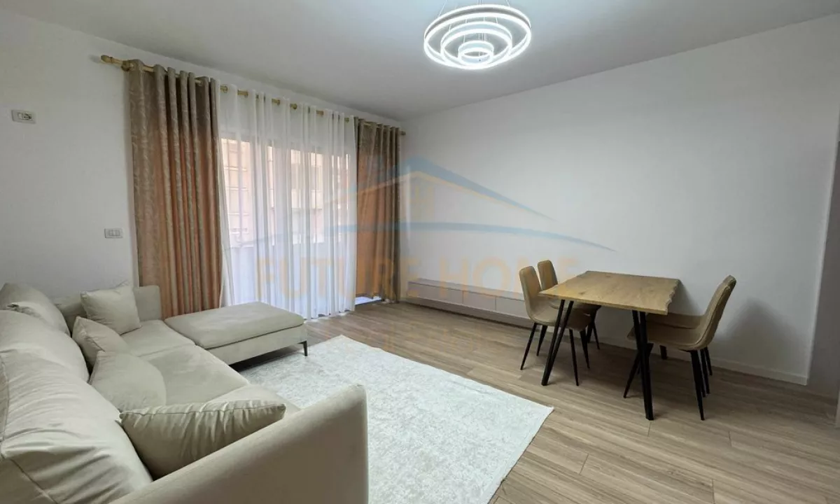 Shtepi ne shitje Apartament ne Tirane, 1+1, Mobilimi E mobiluar, Pagesa 109,000  Euro.