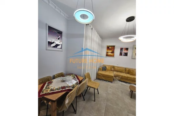 Qera, Apartament 2+1+2, Qendër, Tiranë .