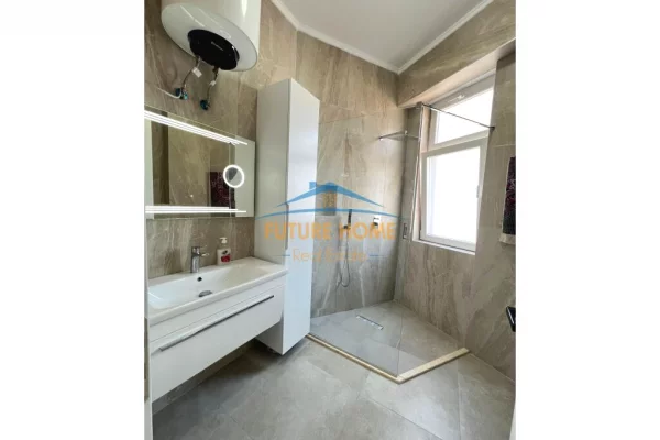 Shtepi me qera Apartament ne Tirane, 2+1, Mobilimi E mobiluar, Pagesa 1,100  Euro.