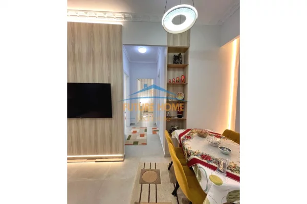 Shtepi me qera Apartament ne Tirane, 2+1, Mobilimi E mobiluar, Pagesa 1,100  Euro.