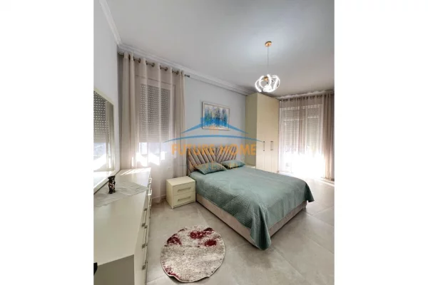 Shtepi me qera Apartament ne Tirane, 2+1, Mobilimi E mobiluar, Pagesa 1,100  Euro.