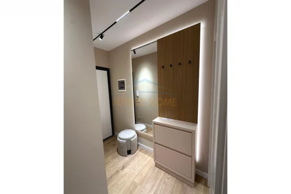 Appartamento in vendita a Tirana 2+1, Arredato