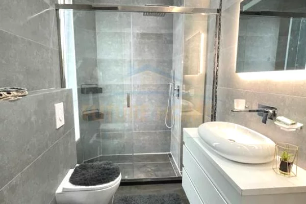 Shtepi me qera Apartament ne Tirane, 2+1, Mobilimi E mobiluar, Pagesa 2,100  Euro.