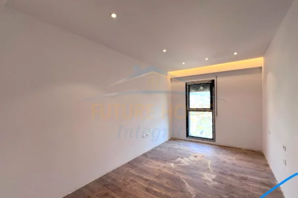 Shtepi ne shitje Apartament ne Tirane, 2+1, Mobilimi Bosh, pa mobiluar, Pagesa 179,000  Euro.