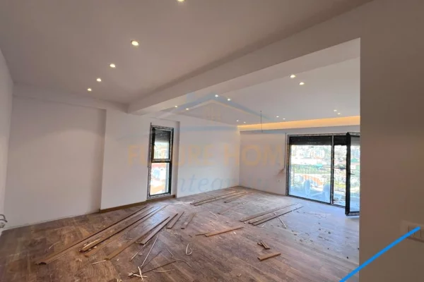 Shtepi ne shitje Apartament ne Tirane, 2+1, Mobilimi Bosh, pa mobiluar, Pagesa 179,000  Euro.