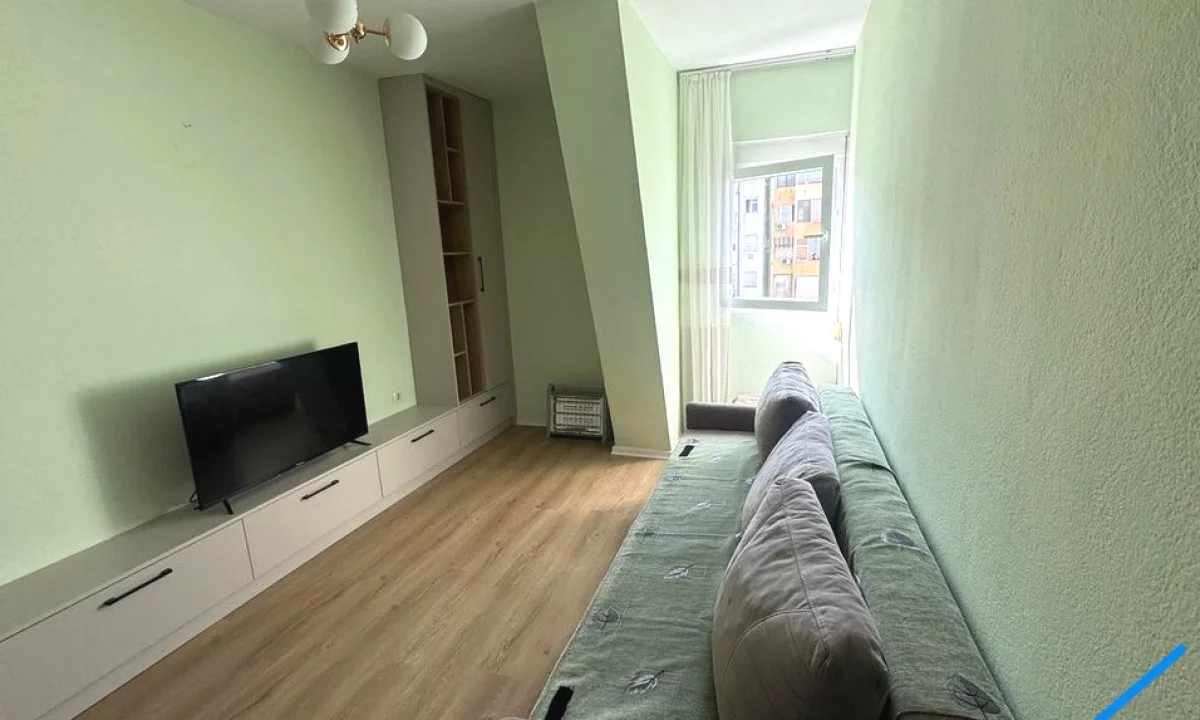 Shtepi ne shitje Apartament ne Tirane, 2+1, Mobilimi E mobiluar, Pagesa 210,000  Euro.