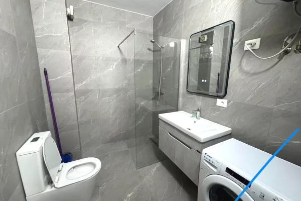 Shtepi ne shitje Apartament ne Tirane, 2+1, Mobilimi E mobiluar, Pagesa 210,000  Euro.