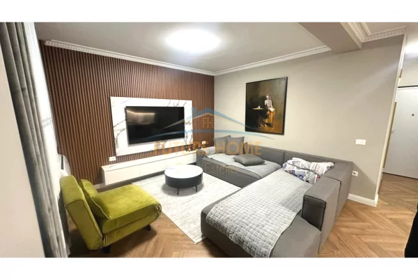 Shtepi ne shitje 2+1 ne Tirane - 350,000 Euro