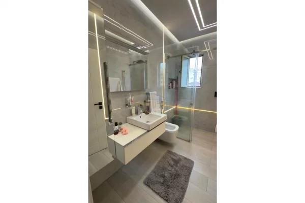 Apartment for sale in Tirana 1+1, Furnished