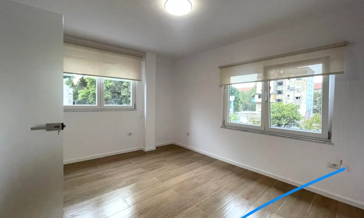 🏢✨ Jepet me qira Ambient Biznesi – Rruga “Asim Vokshi”, Tirane