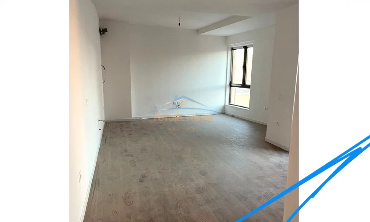 Shtepi ne shitje Apartament ne Tirane, 2+1, Mobilimi Bosh, pa mobiluar, Pagesa 270,000  Euro.