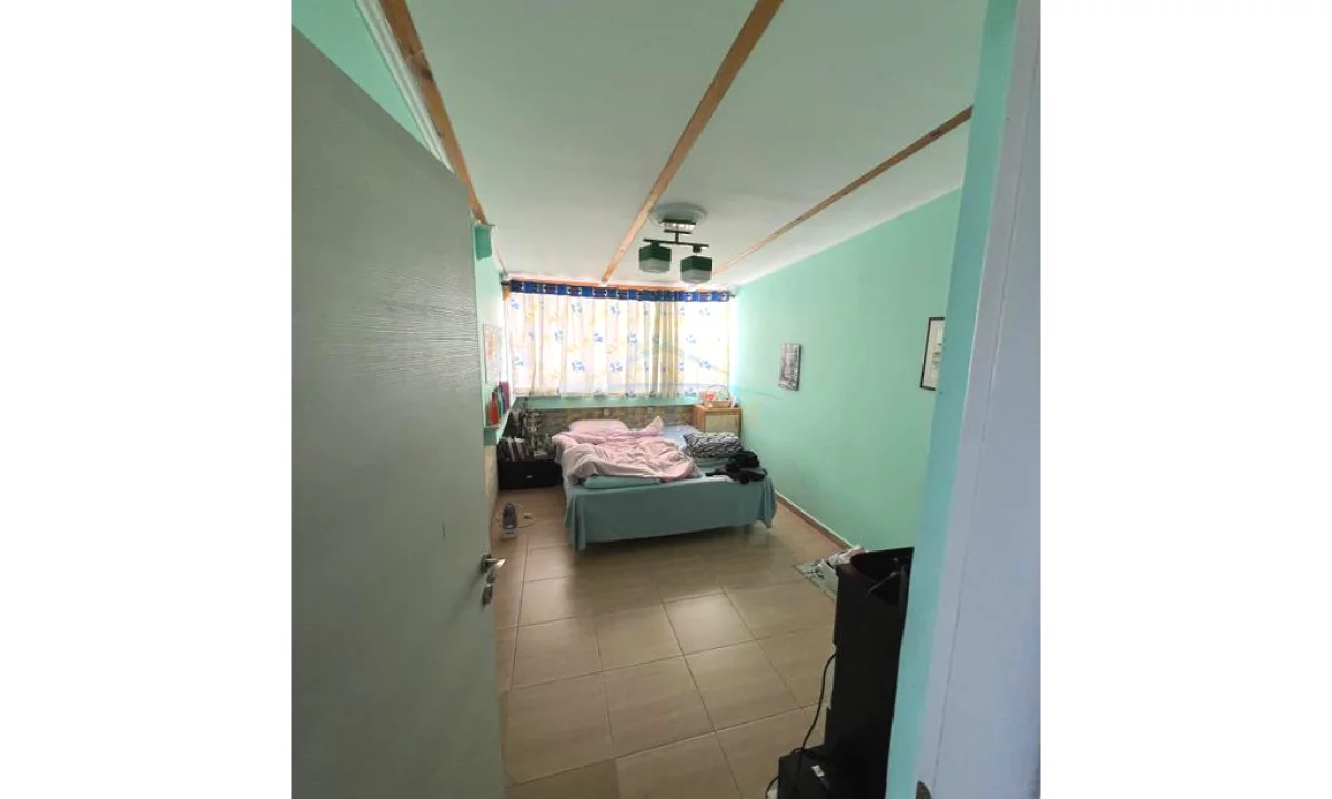 Shtepi ne shitje Apartament ne Tirane, 4+1, Mobilimi E mobiluar, Pagesa 420,000  Euro.