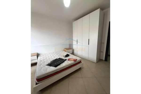 Shtepi ne shitje Apartament ne Tirane, 1+1, Mobilimi E mobiluar, Pagesa 112,000  Euro.