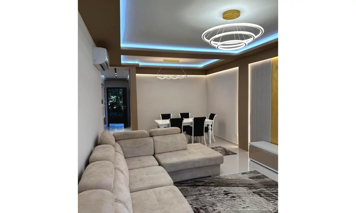 Shtepi me qera Duplex(shtepi me 2 kate) ne Tirane, 3+1, Mobilimi E mobiluar, Pagesa 1,500  Euro.