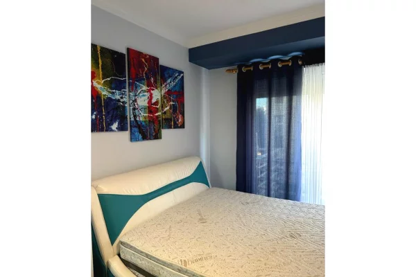 Shtepi me qera Duplex(shtepi me 2 kate) ne Tirane, 3+1, Mobilimi E mobiluar, Pagesa 1,500  Euro.