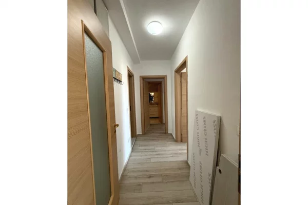 Shtepi ne shitje Apartament ne Tirane, 2+1, Mobilimi E mobiluar, Pagesa 220,000  Euro.