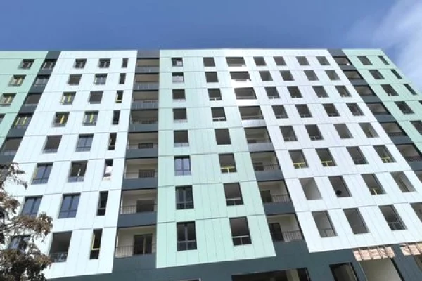 Shtepi ne shitje Apartament ne Tirane, 2+1, Mobilimi Bosh, pa mobiluar, Pagesa 158,760  Euro.