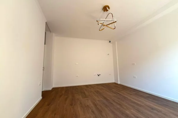 Apartment for sale in Tirana 1+1, Emty